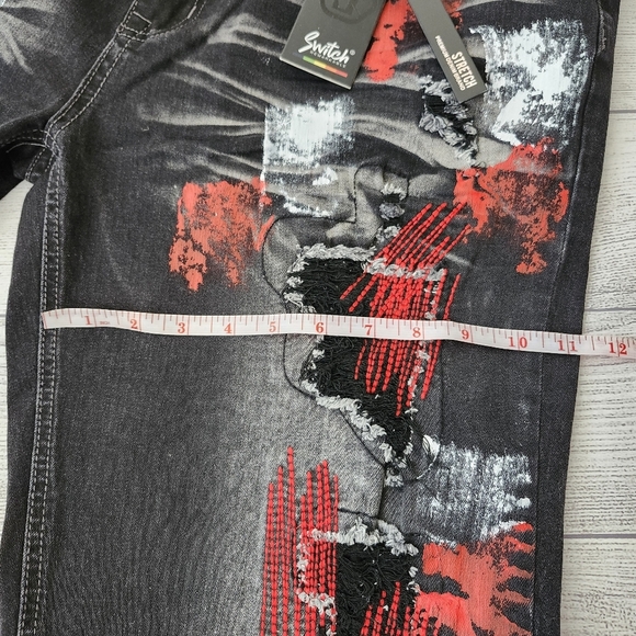 Black and Red Splatter Paint Distressed Men's Biker Shorts (Size 40 & 42) - Picture 9 of 15